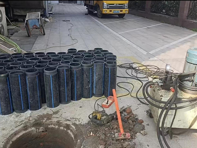 大方PE置换管厂家 DN315置换管 非开挖管短管置换